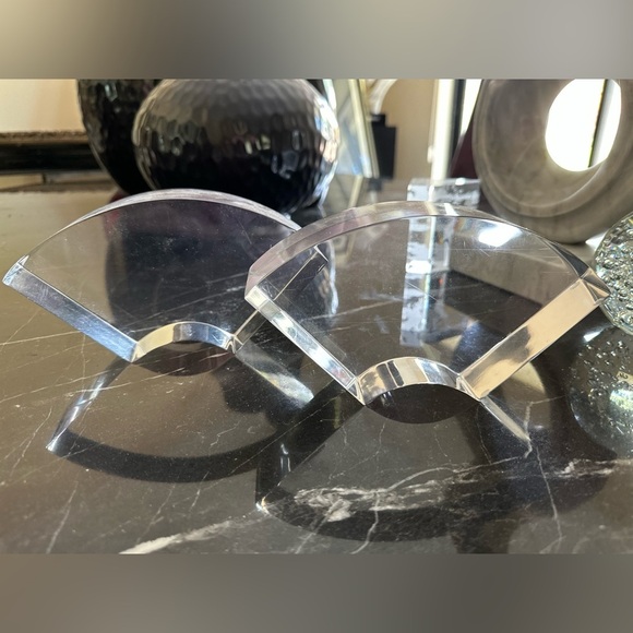 Set of Two Curved Astrolite Lucite Bookends Vintage - Picture 3 of 6